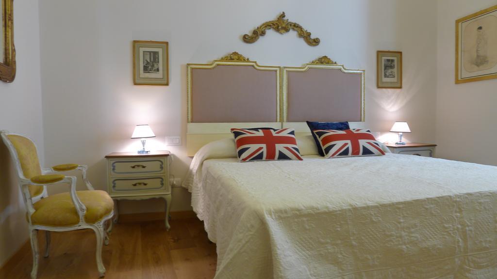 Ferienwohnung Arlecchino Florenz Zimmer foto